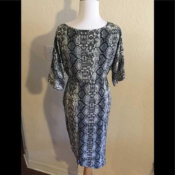 Snakeskin print faux wrap dress - Picture 3 of 3
